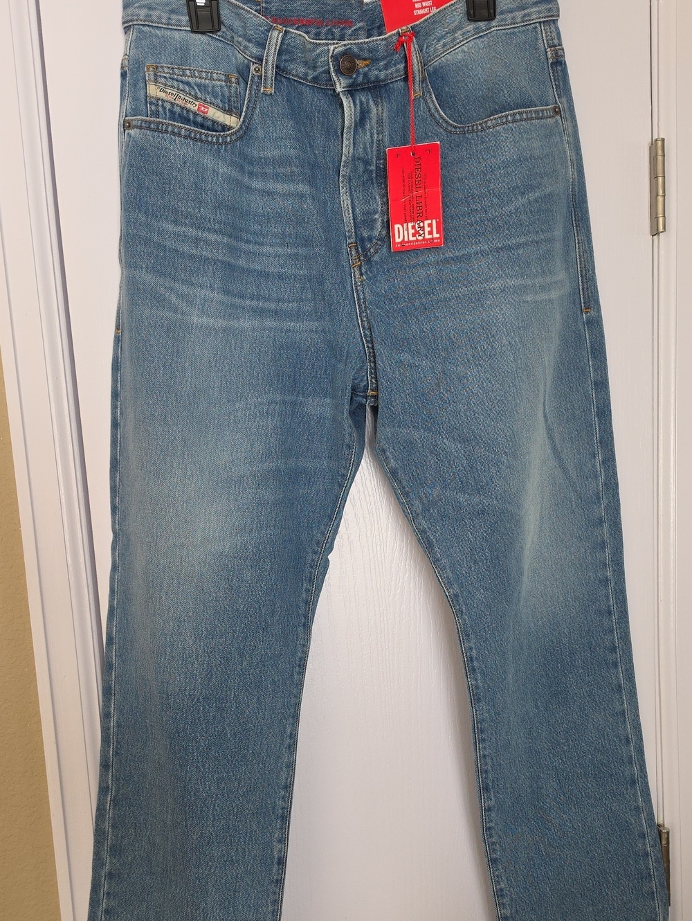 Diesel Viker Straight-Leg Jeans - New